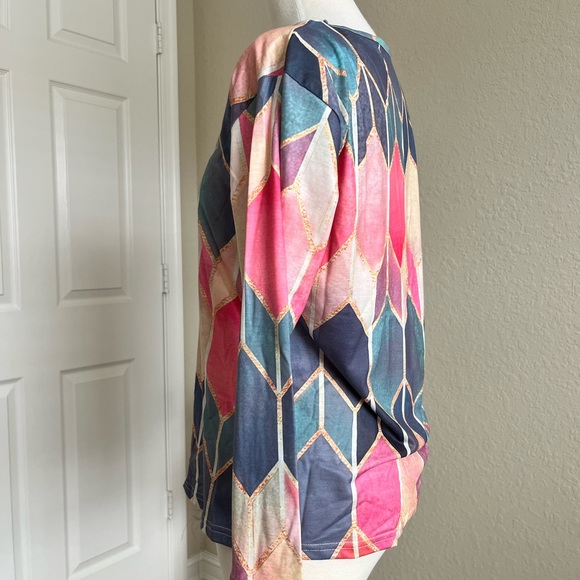 Pastel jewel-tone multi color lightweight V neck 2 button top. - Picture 5 of 8